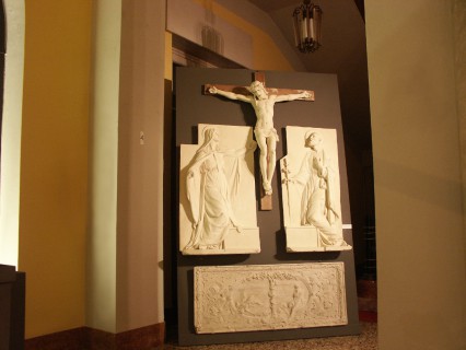 5 Villa Calvi Mostra Scultori Rigola Gesso Altare Collegio de Amicis