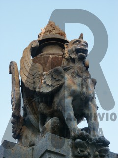 Seregno Cimitero Grifoni Bronzo Rigola 1